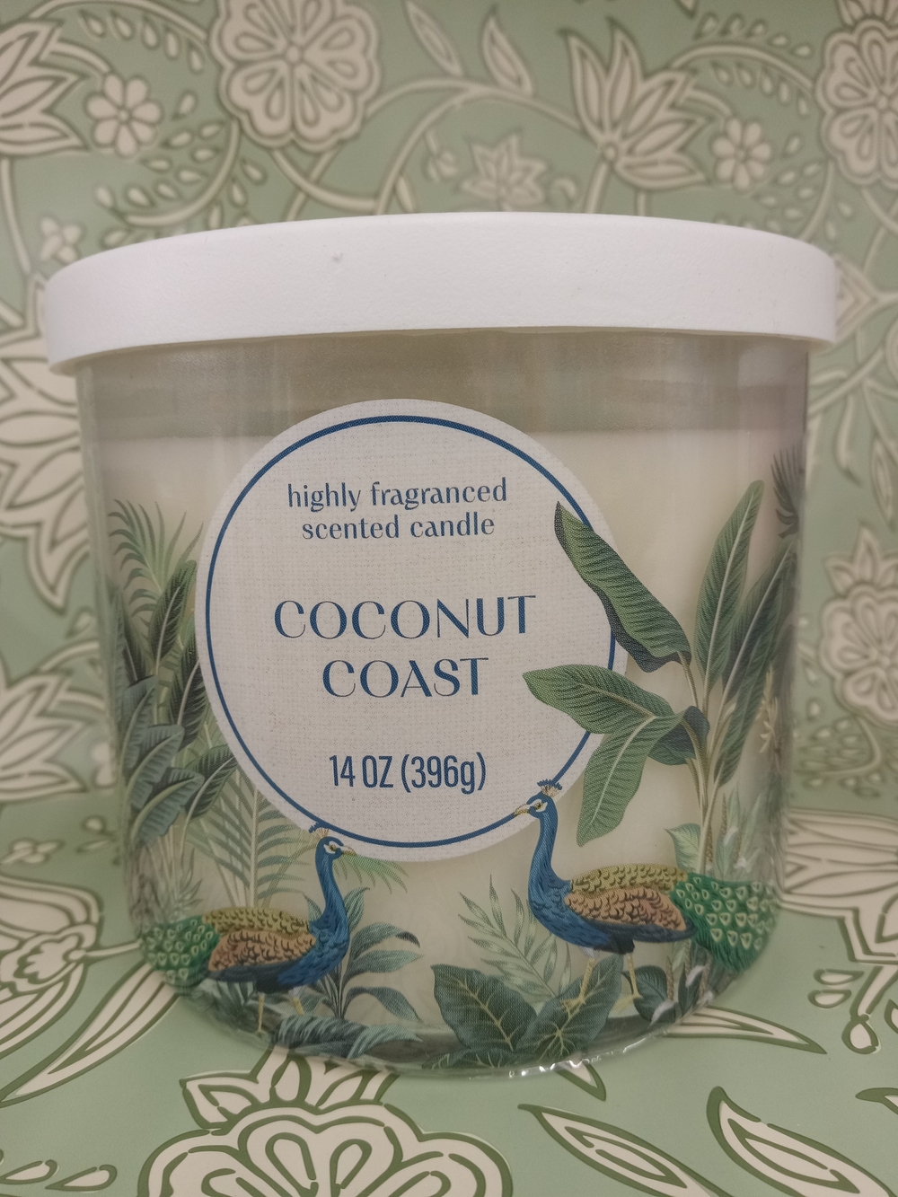 Coconut Coast Scented Candle - White